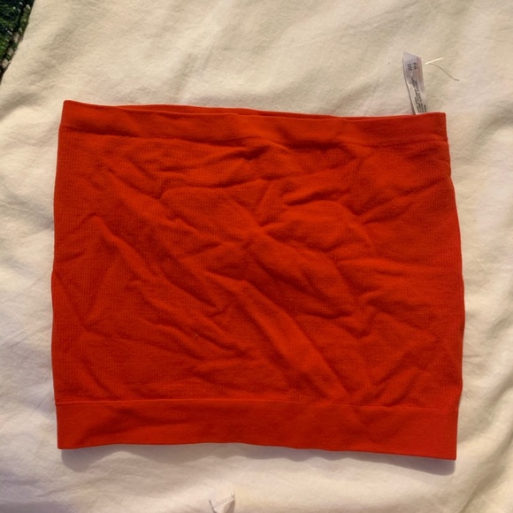 Red Tube Top Urban Outfitters - Picture 2 of 2